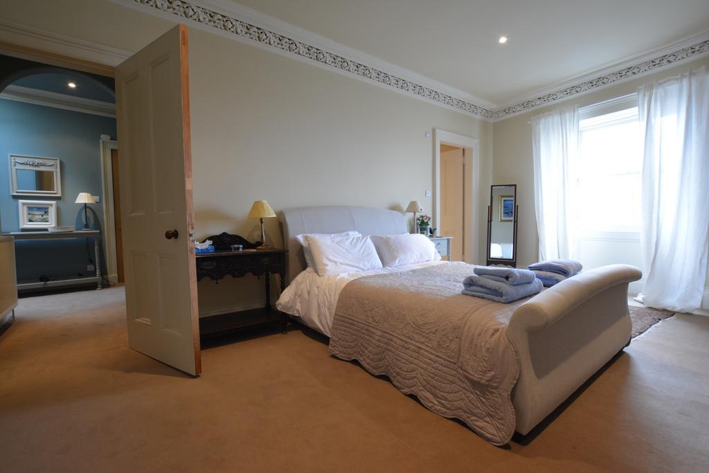 Royal Mile Elegance - Space & Luxury Apartment Edinburgh Exterior photo